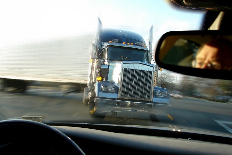 Travelling Accident & Truck Accident Attorney